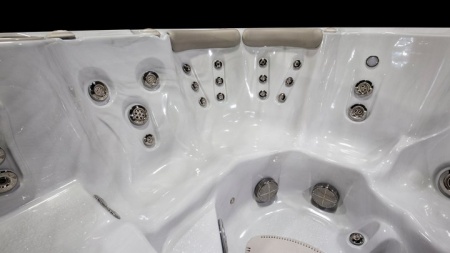 Гидромассажный спа бассейн Hydropool Self Cleaning 670 Platinum Гидромассажный спа бассейн Hydropool Self Cleaning 670 Platinum